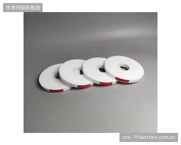 厚度仅0.8mm的PTFE膜材拉伸强度已达钢材水平,轻量化与抗冰雹冲击性能的校准达到新高度 厚度仅0.8mm的PTFE膜材拉伸强度已达钢材水平,轻量化与抗冰雹冲击性能的校准达到新高度